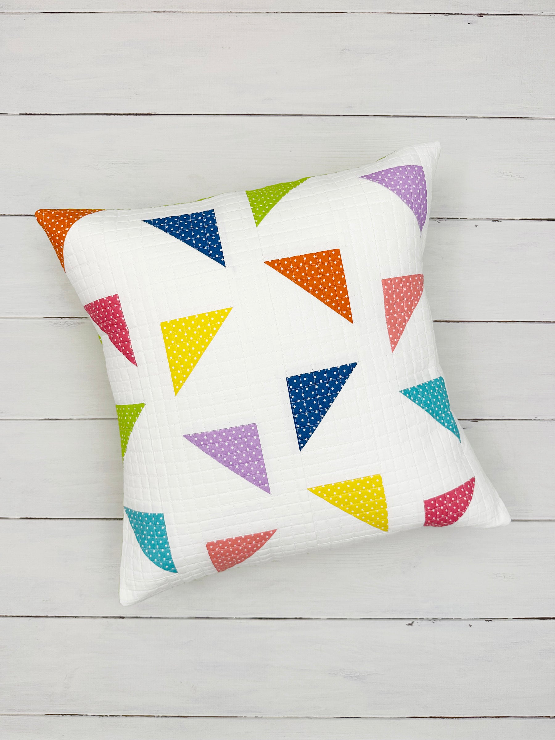 Make It Modern Pillows With RBD - March 2023 – Sew Brainy Designs