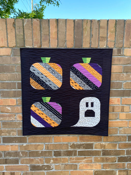 Ghouls and Gourds Scrappy Wall Hanging